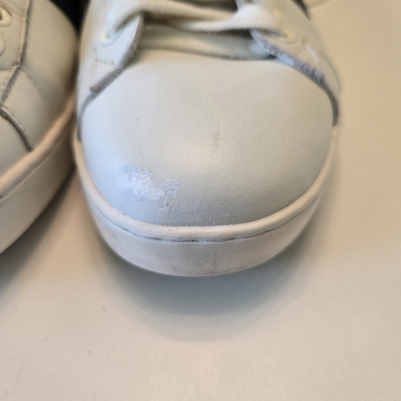 Womens Gucci Ace Embroidered Bee White Sneakers, Used, Red Green Accents - Picture 5 of 10